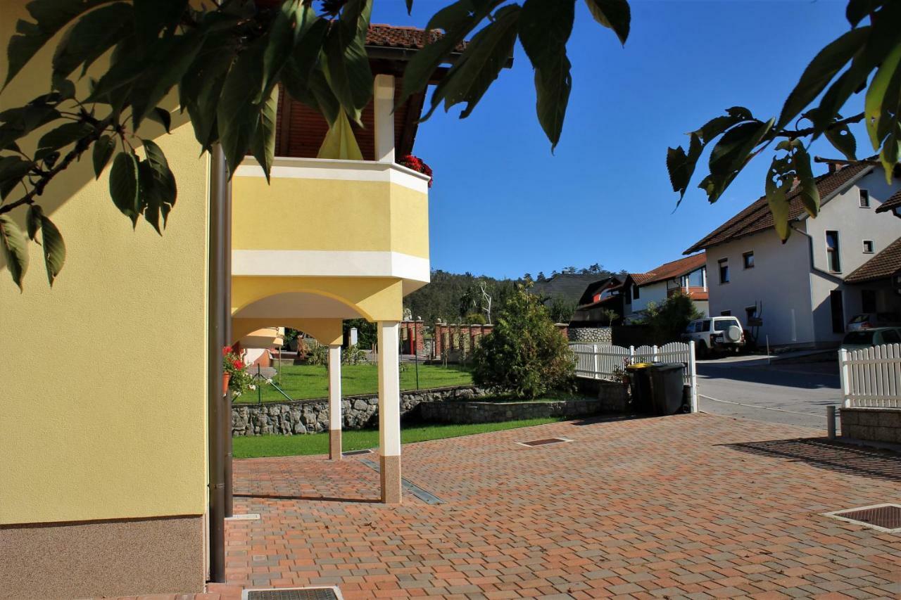 Yellow Dreamhouse Постойна Экстерьер фото