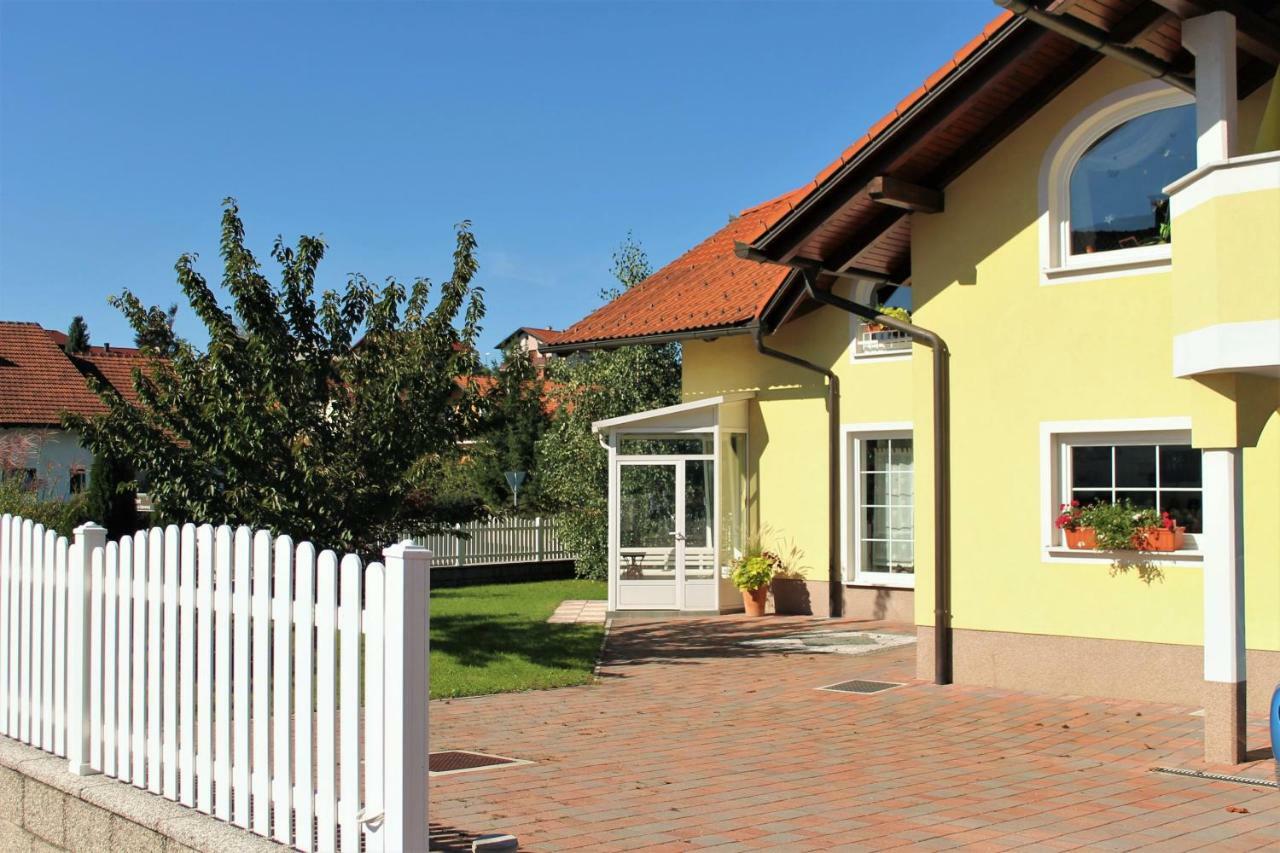 Yellow Dreamhouse Постойна Экстерьер фото